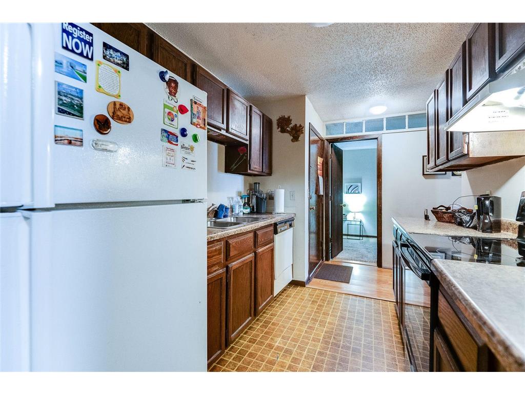 2930 Blaisdell Avenue #125, Minneapolis, MN 55408-2323