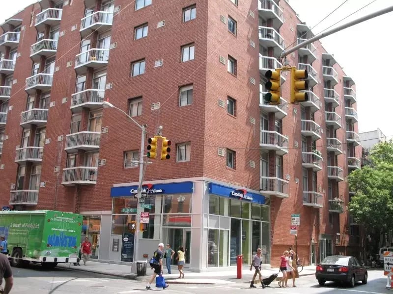 184 Thompson St, Unit 6D