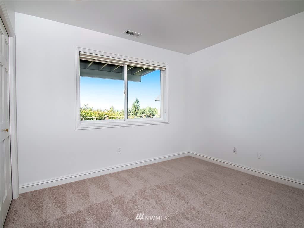 1111 Sierra Pl