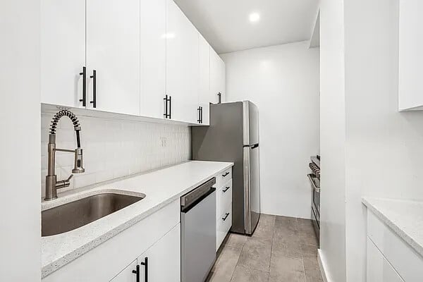 257 Water Street, Apt 2B
