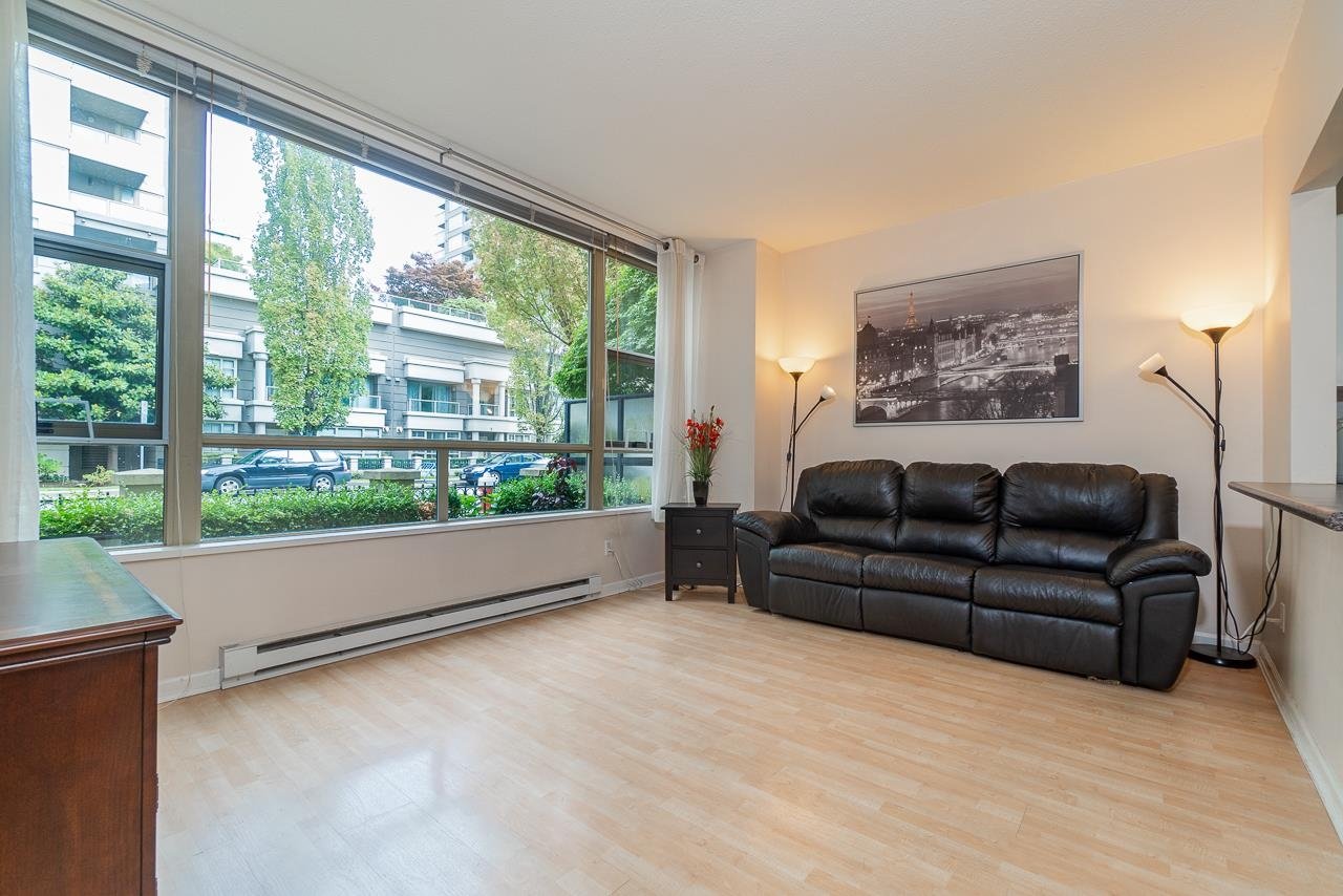 8266 Saba Rd