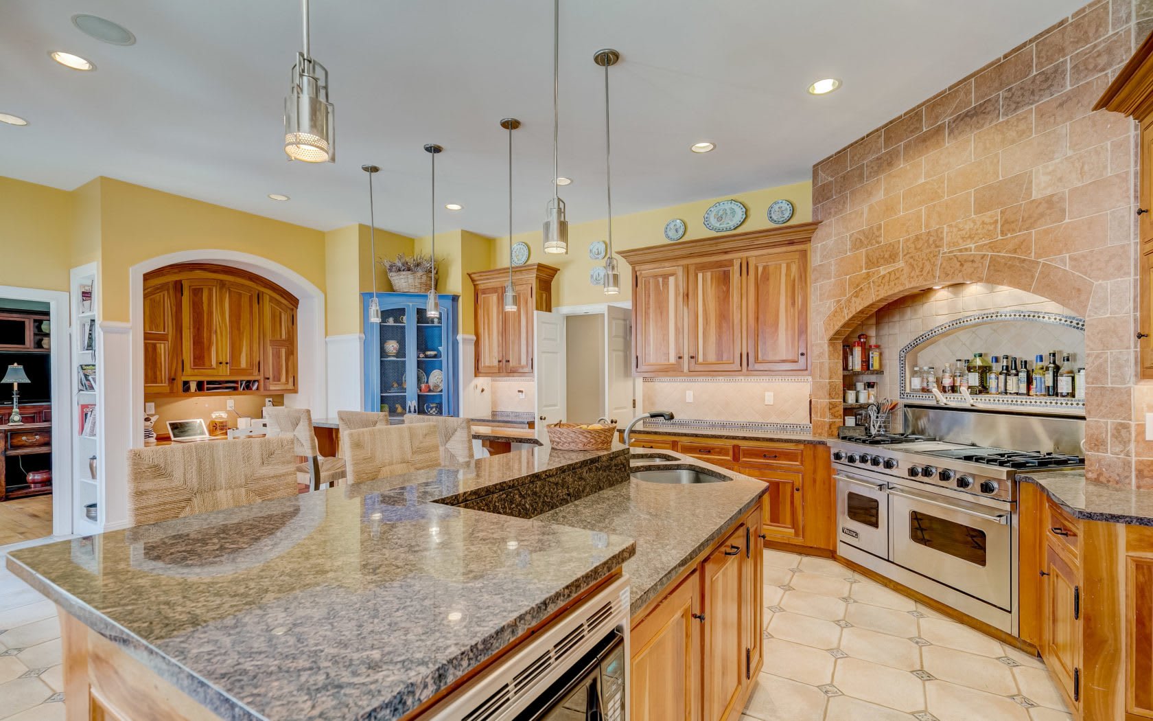 1210 Scotts Knoll Ct