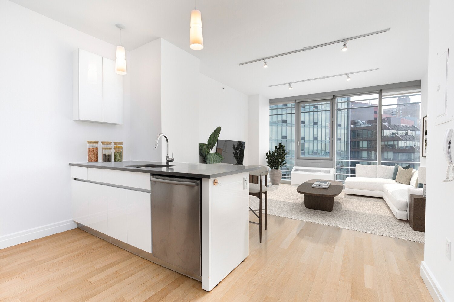 550 West 54th Street, Apt 22Z