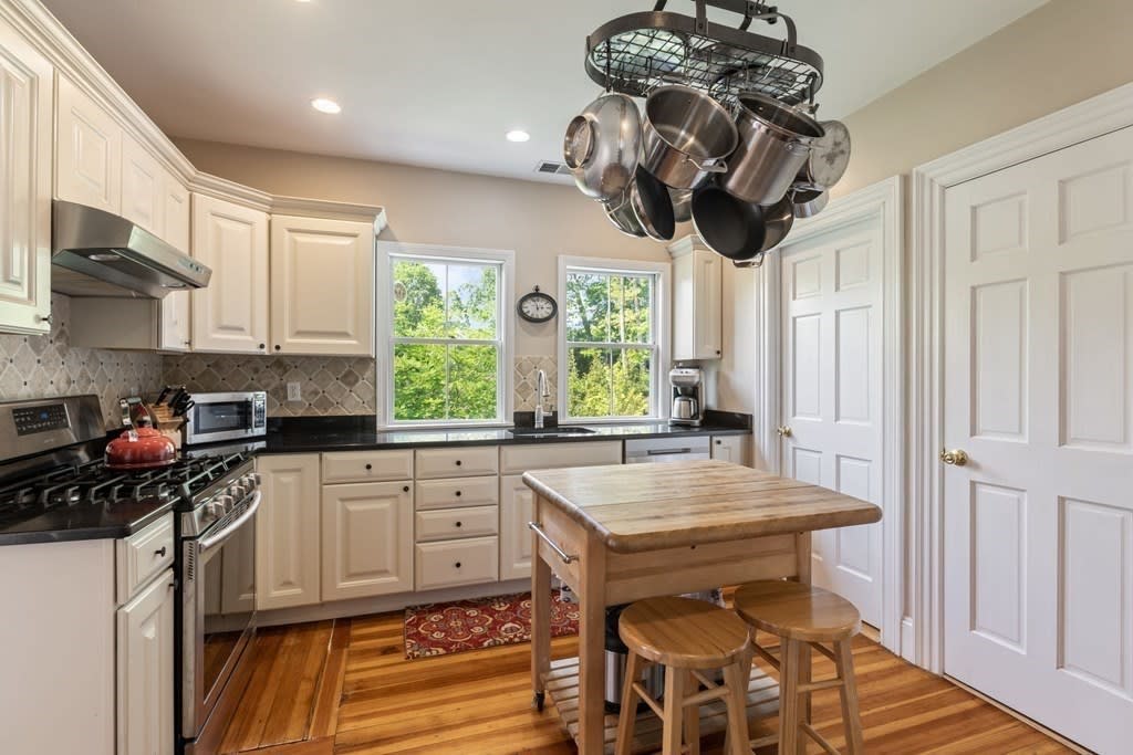 17 Chilton Pl, #17