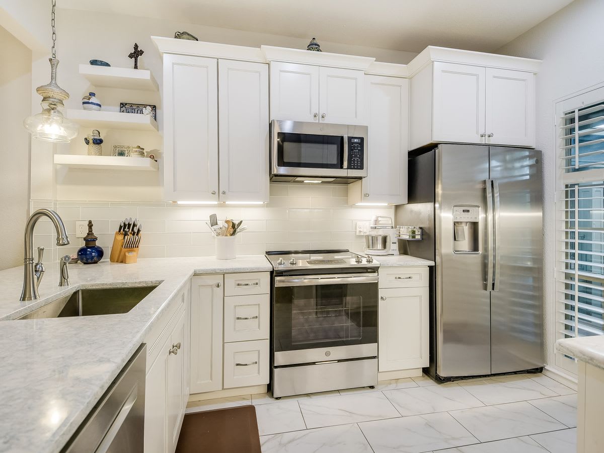 7707 Broadway #10A
