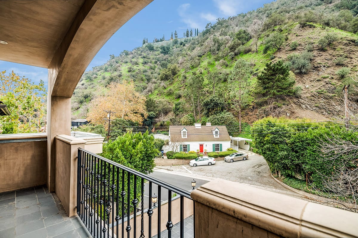 1600 Benedict Canyon Dr