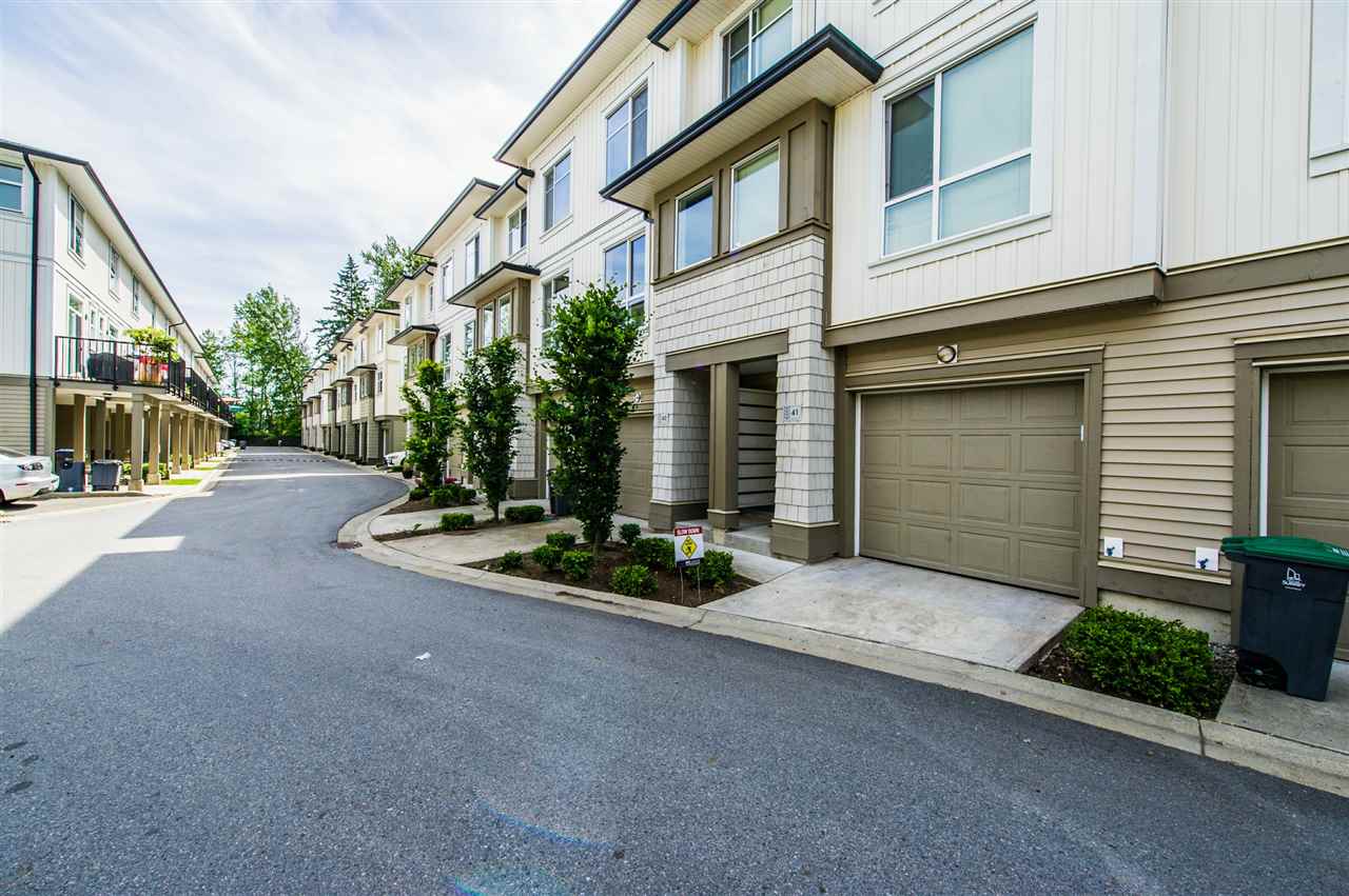 45-8355 164 St