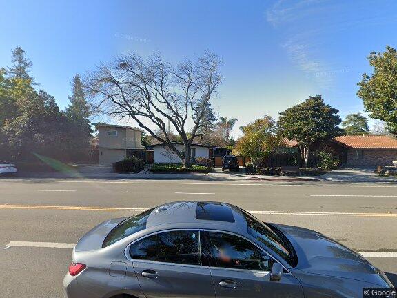 284 N Rengstorff Ave