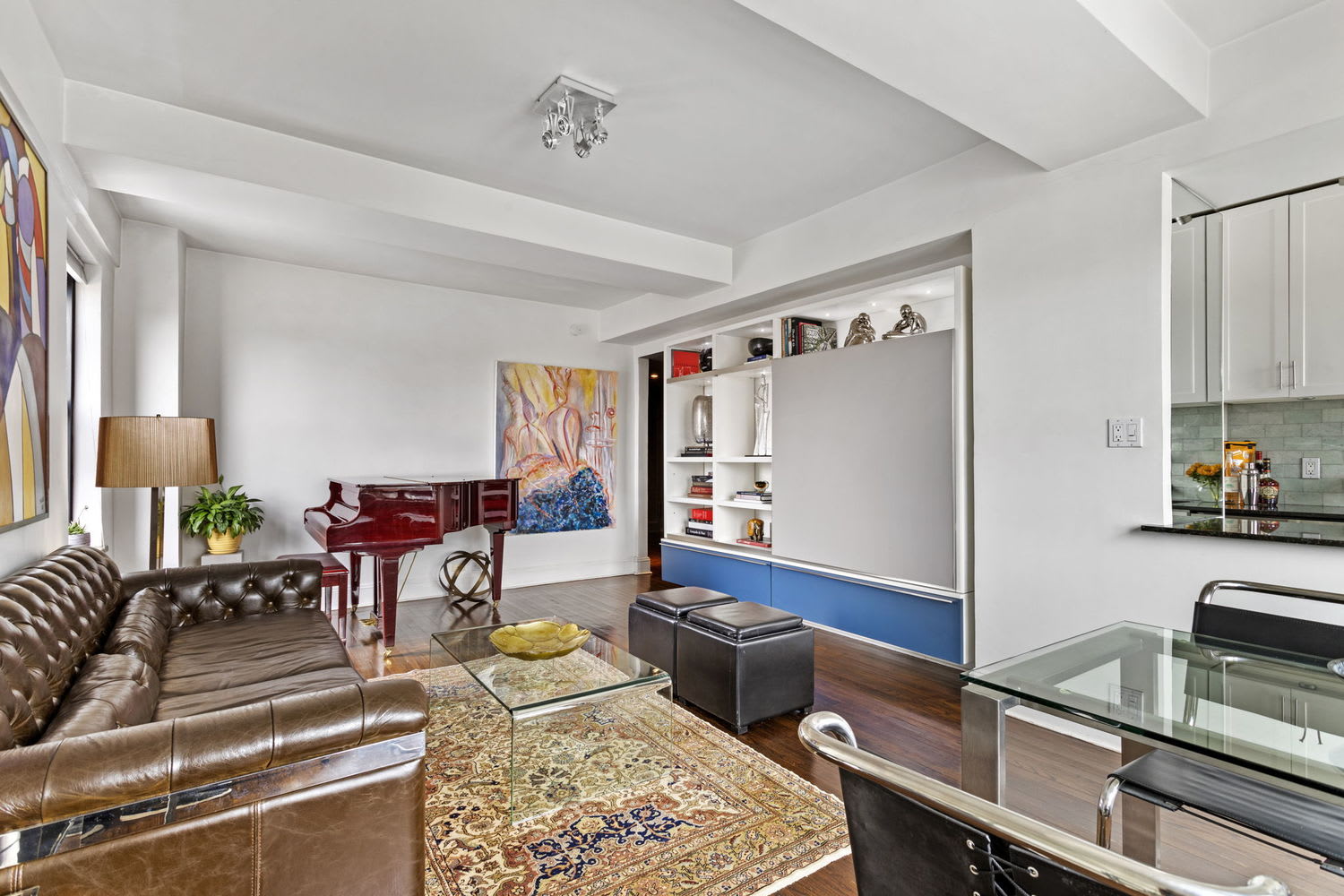 300 W 23rd St, #16E