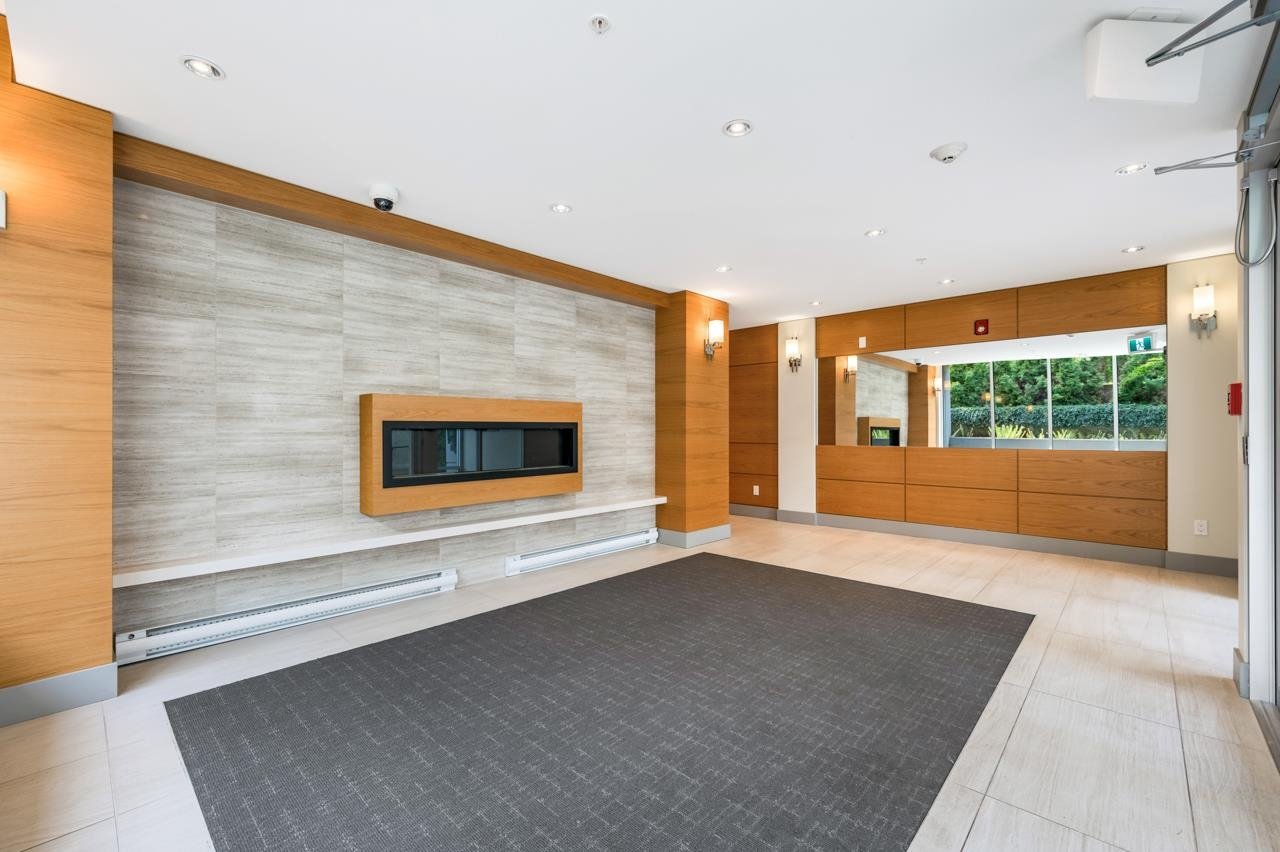 102-1306 5th Ave