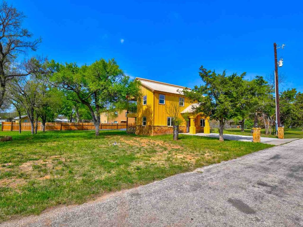 700 Apache Dr