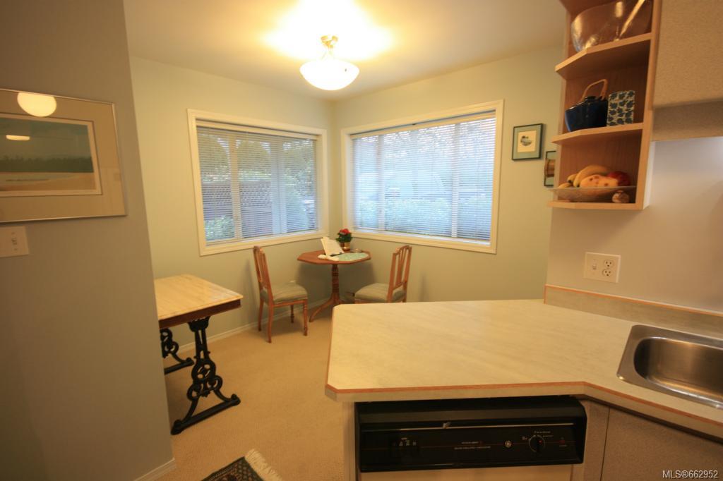8-216 Russell St