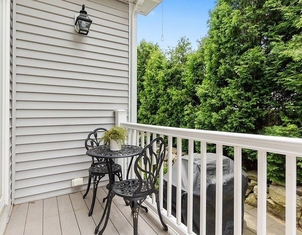 1 Sarah Jane Court