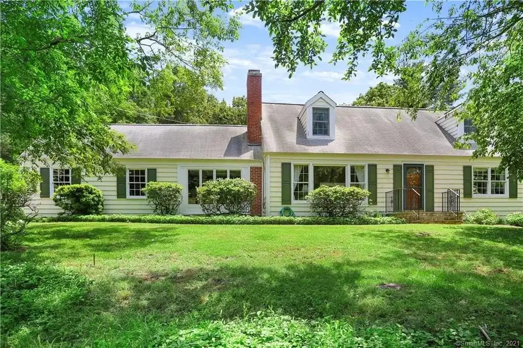 15 Hitchcock Rd