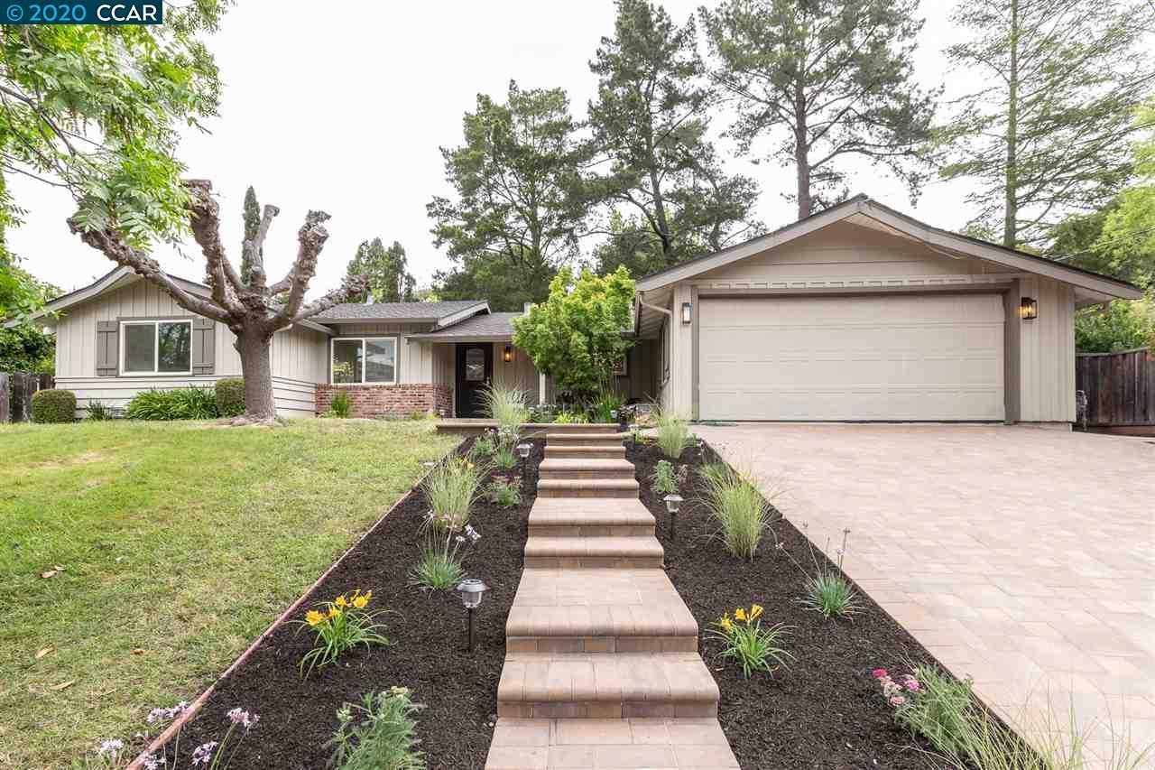 11 Gloria Ct