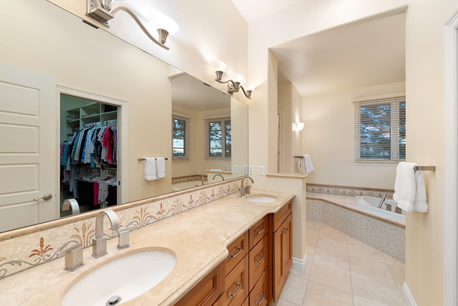 8164 Raphael Lane