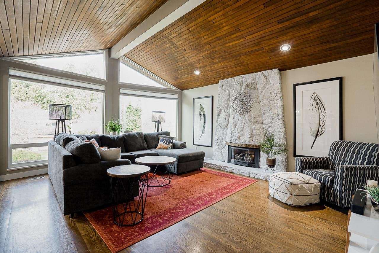 294 W Murphy Dr