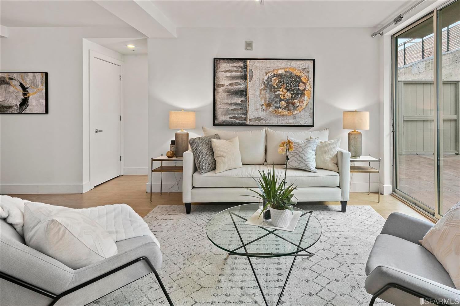 1635 California #22