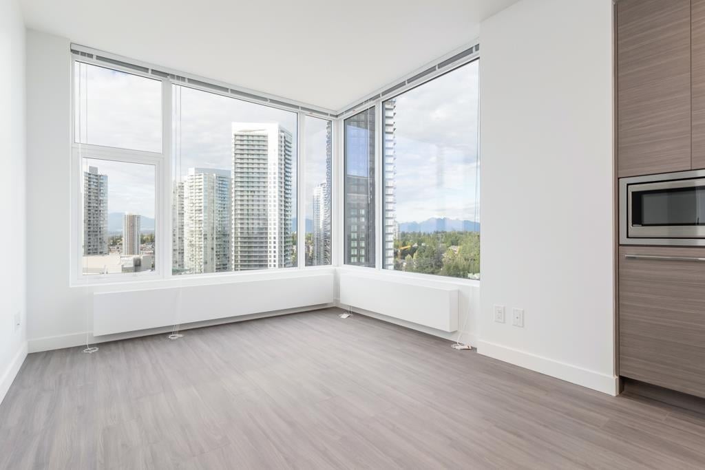 2209-13615 Fraser Hwy