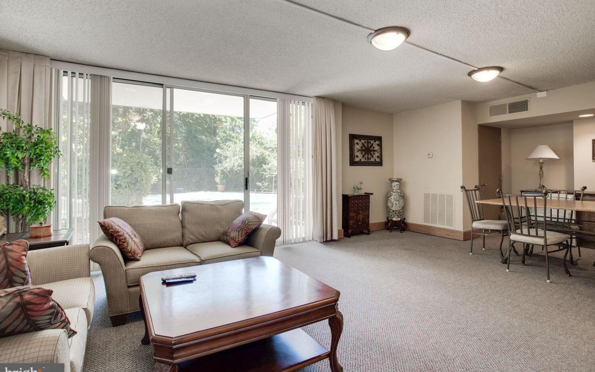 1515 S Arlington Rdg Rd, #305