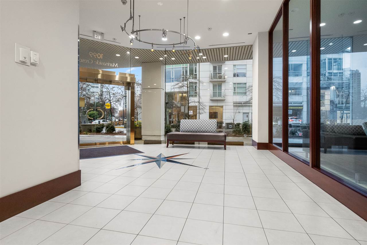 502-1099 Marinaside Crescent, Vancouver