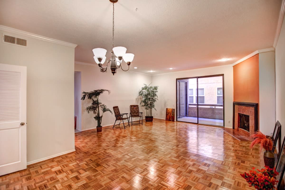 13214 Moorpark St 108 Sherman Oaks, CA