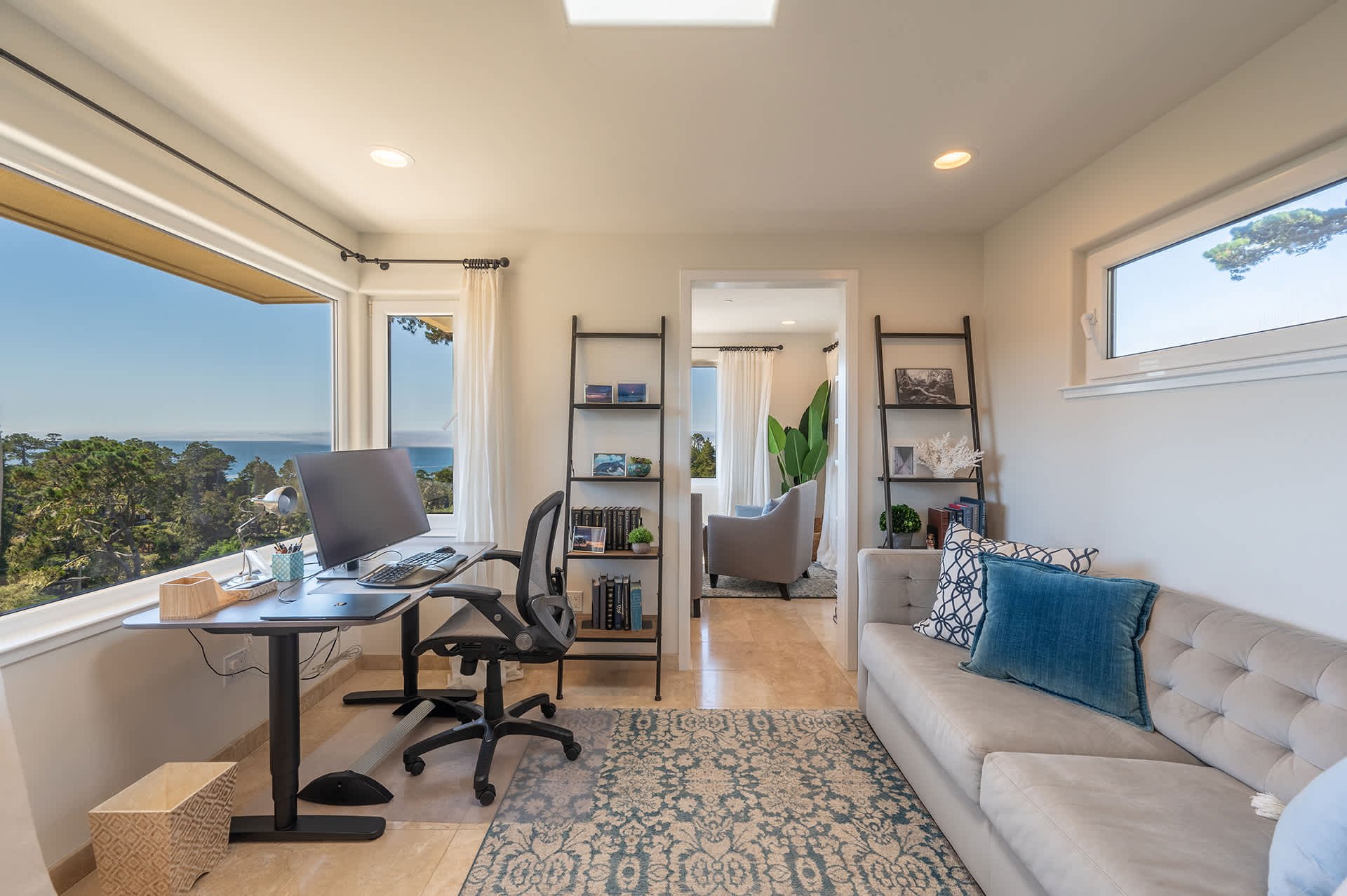 Sweeping Ocean Views - 24916 Lincoln Street
