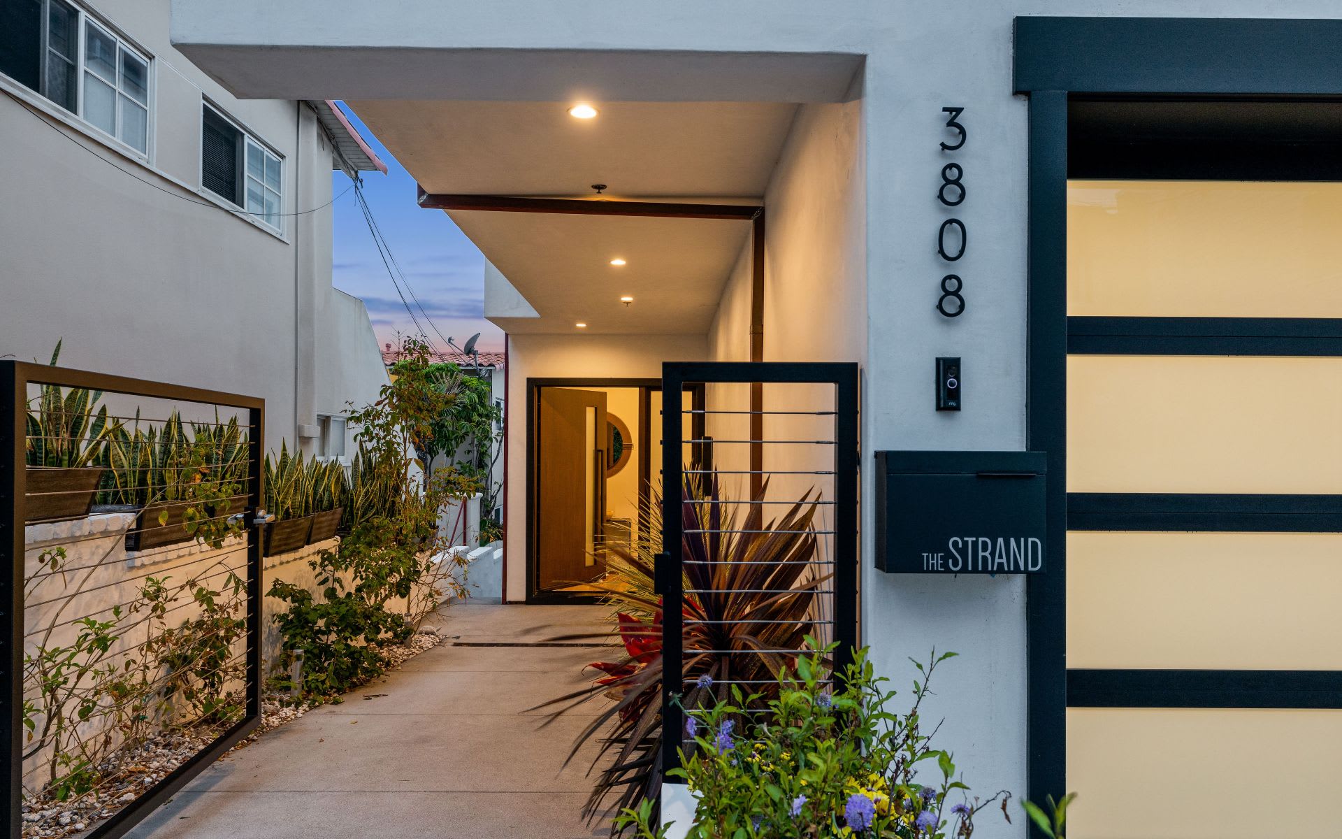 3808 The Strand Drive