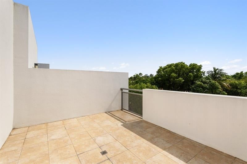 830 NE 19th Ave Unit #830