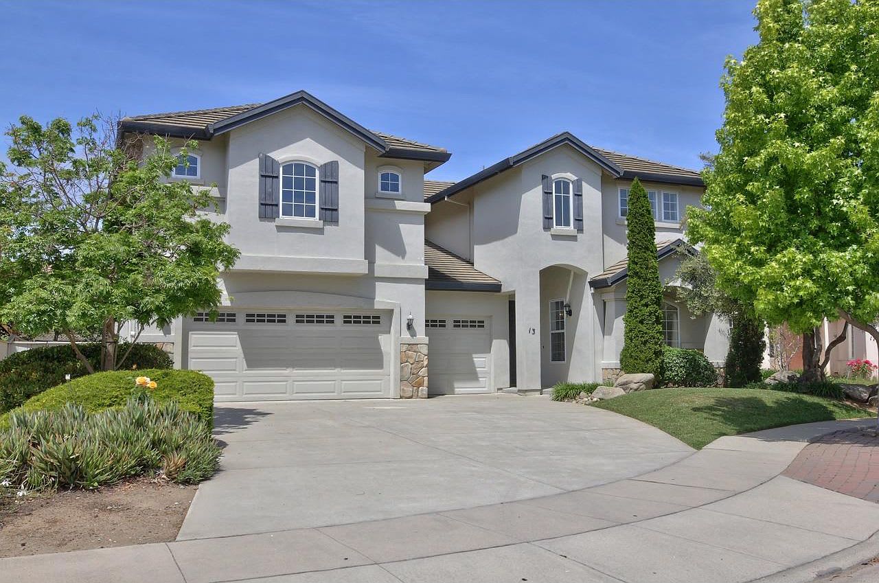 13 Wimbledon Cir