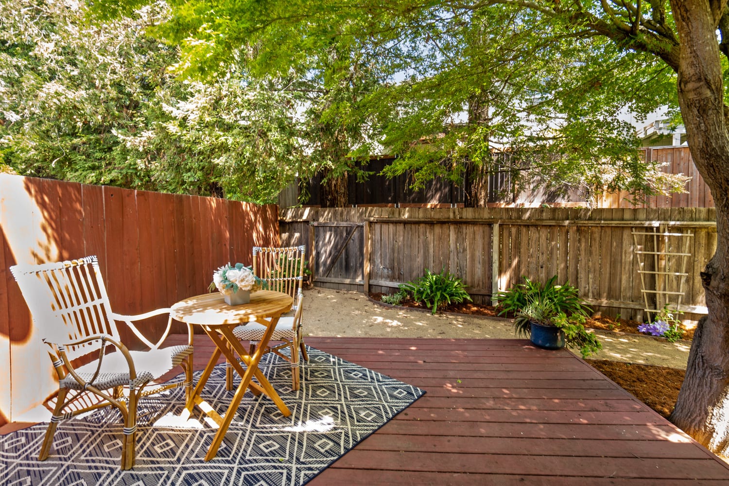 157 Acorn Dr