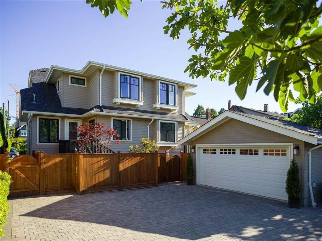 2519 W 8th Avenue, Vancouver