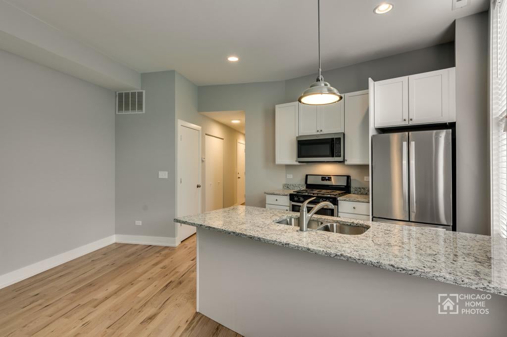 Pilsen Multi-Unit: 2451 S. Oakley