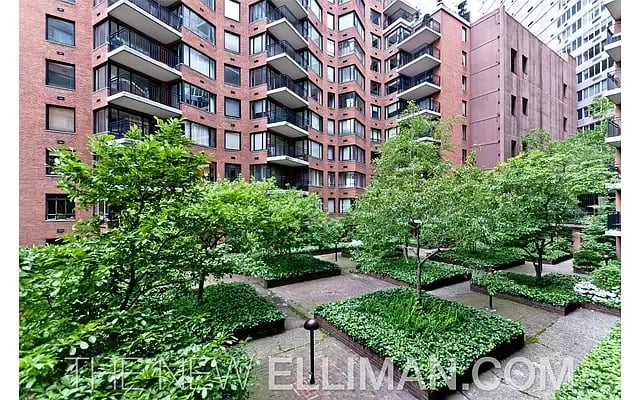 60 Sutton Place South Unit: 3GN