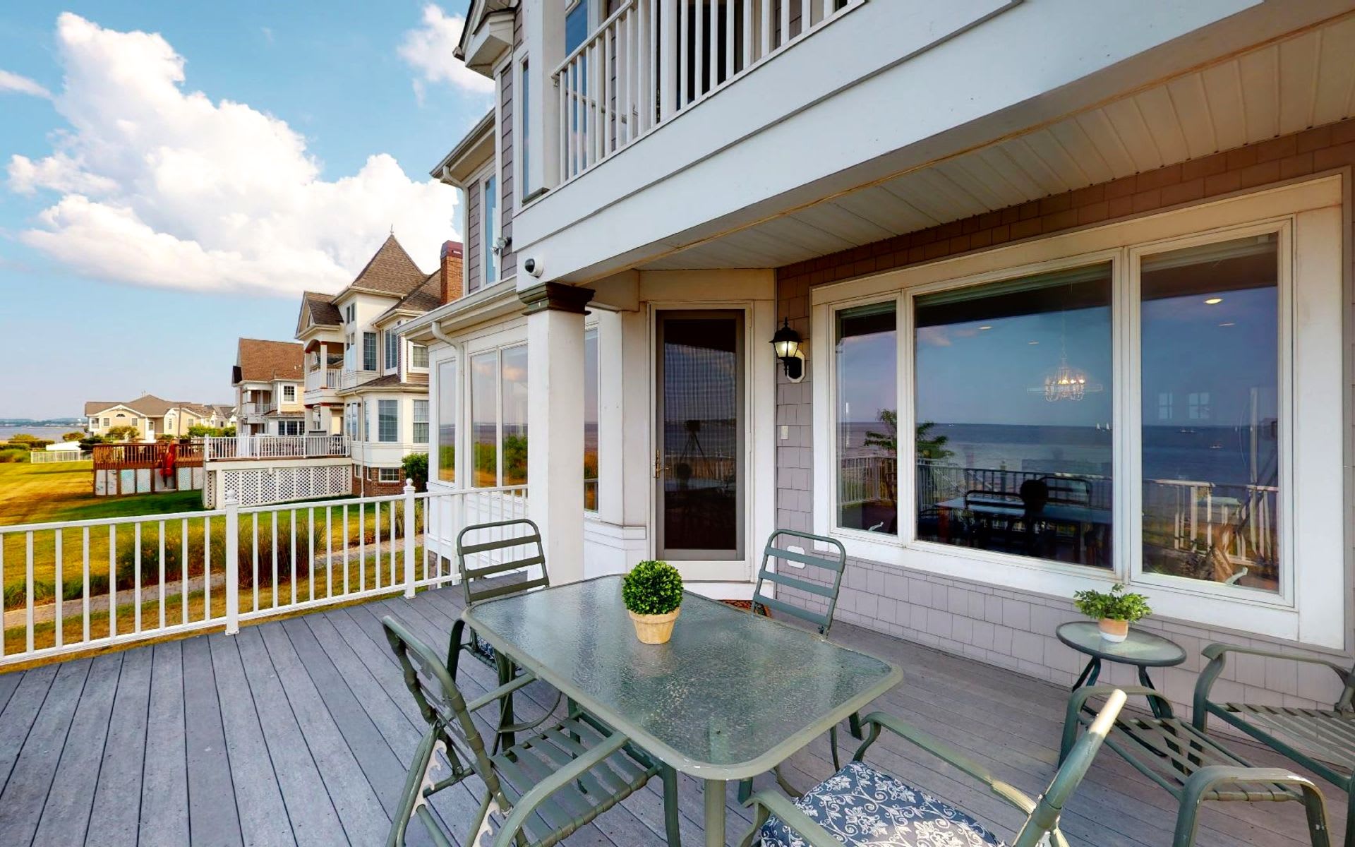 23 LIGHTHOUSE DR