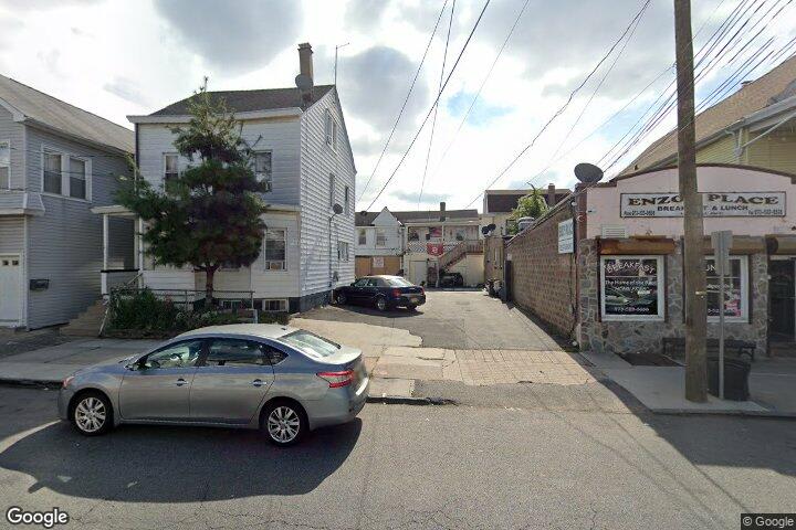 102-104 3RD AVE