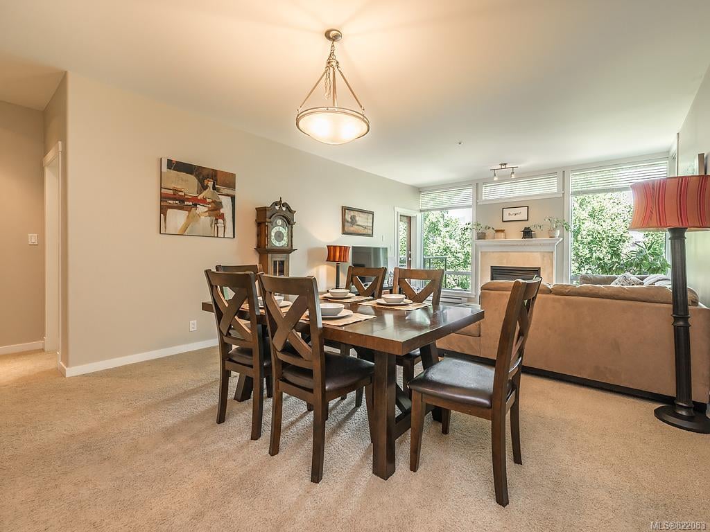 304-330 Waterfront Cres