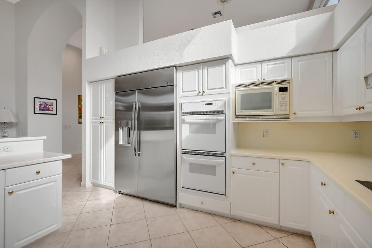 3564 NW Clubside Cir