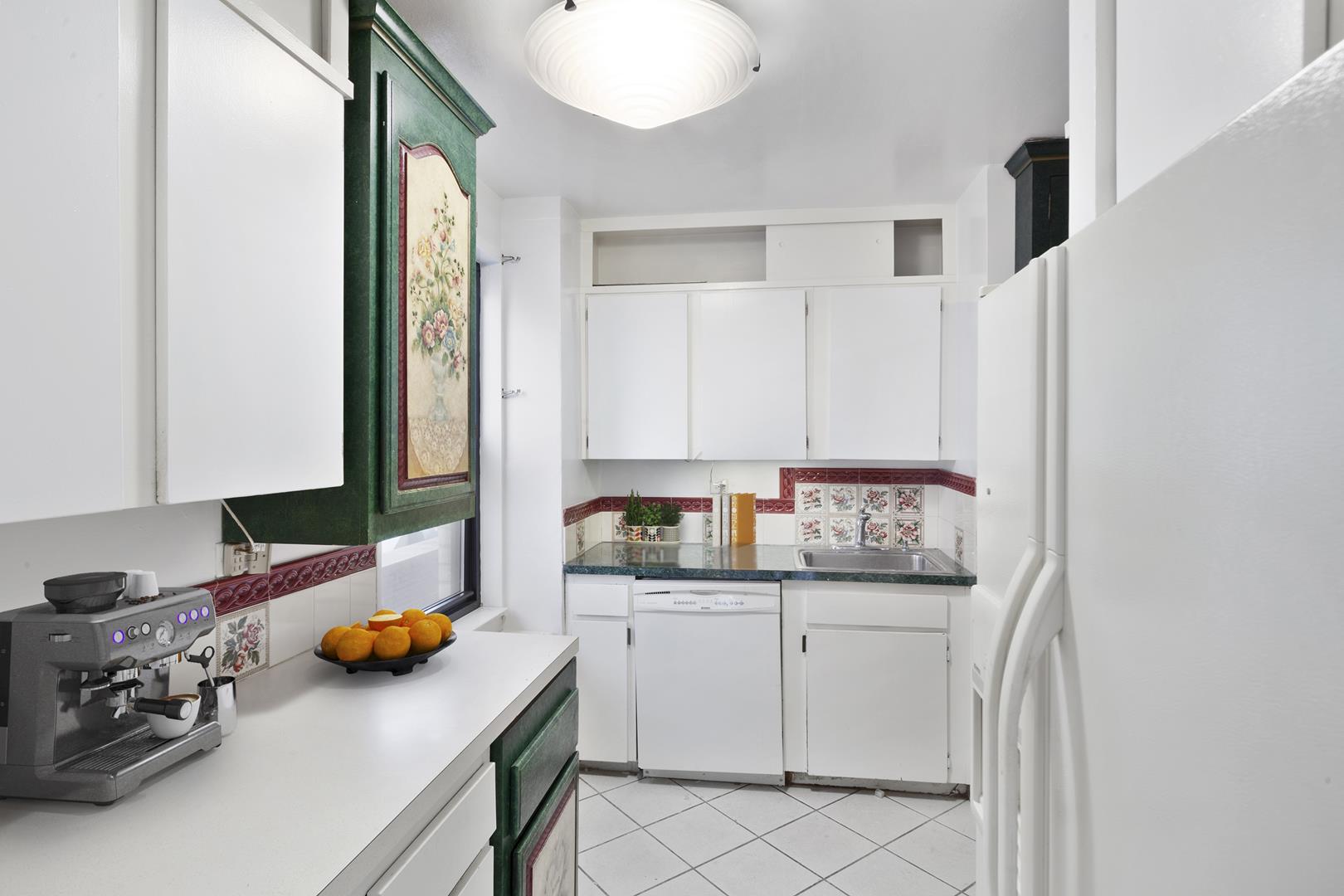 530 East 72nd Street, Apt 5-A