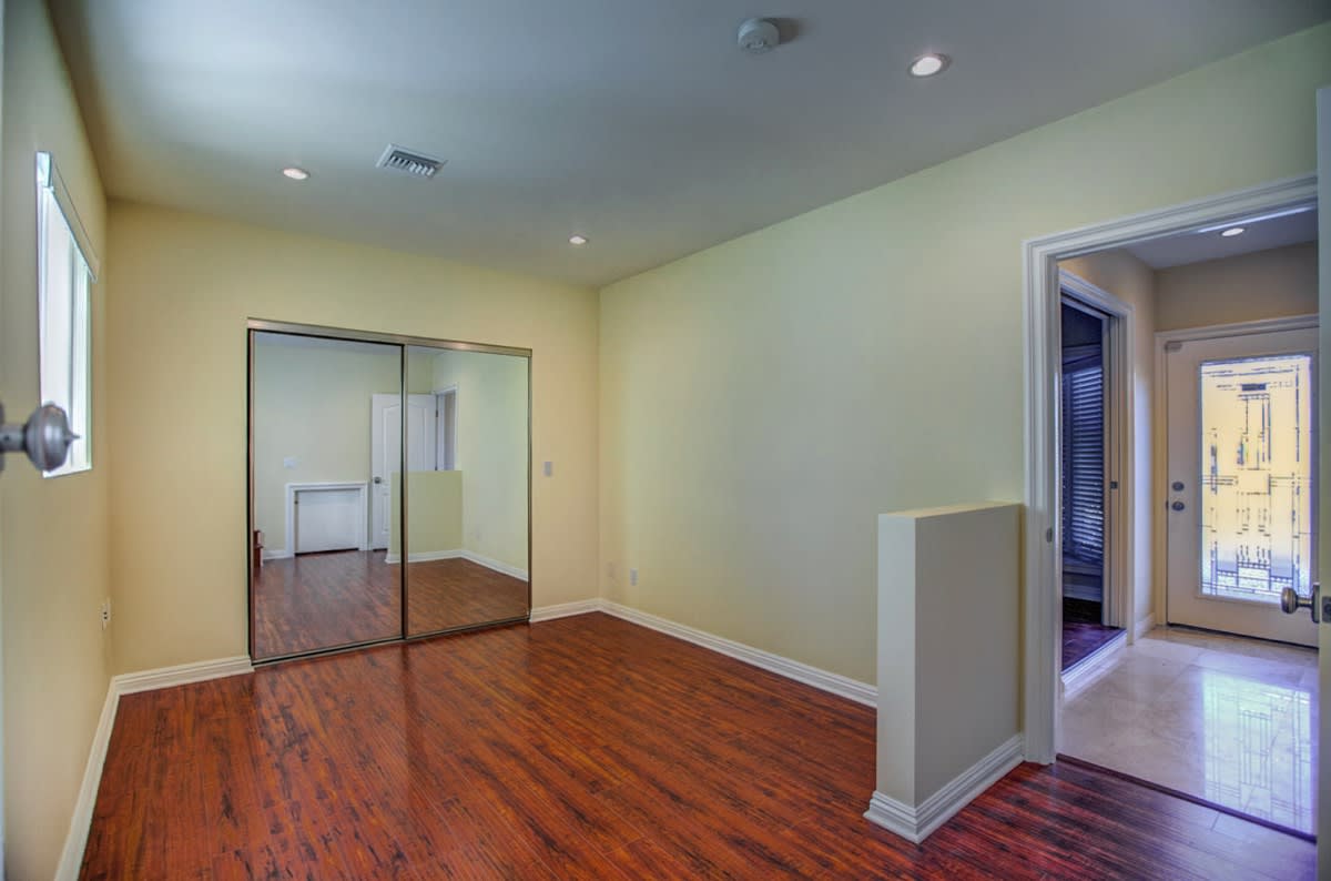 12903 Dickens St Studio City, CA