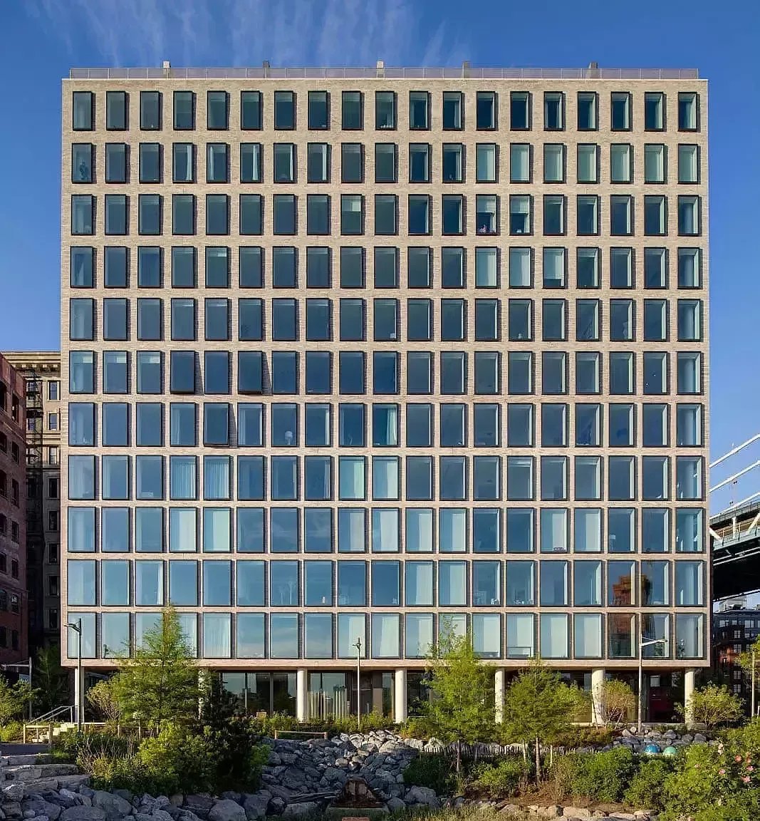 1 John St, #7B