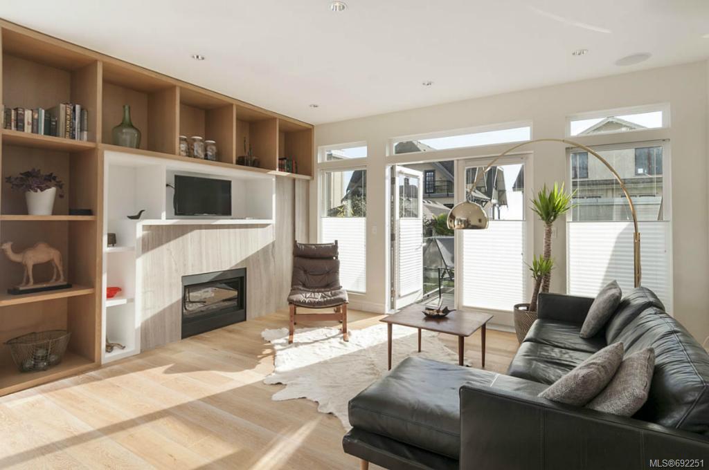 161 Bushby St