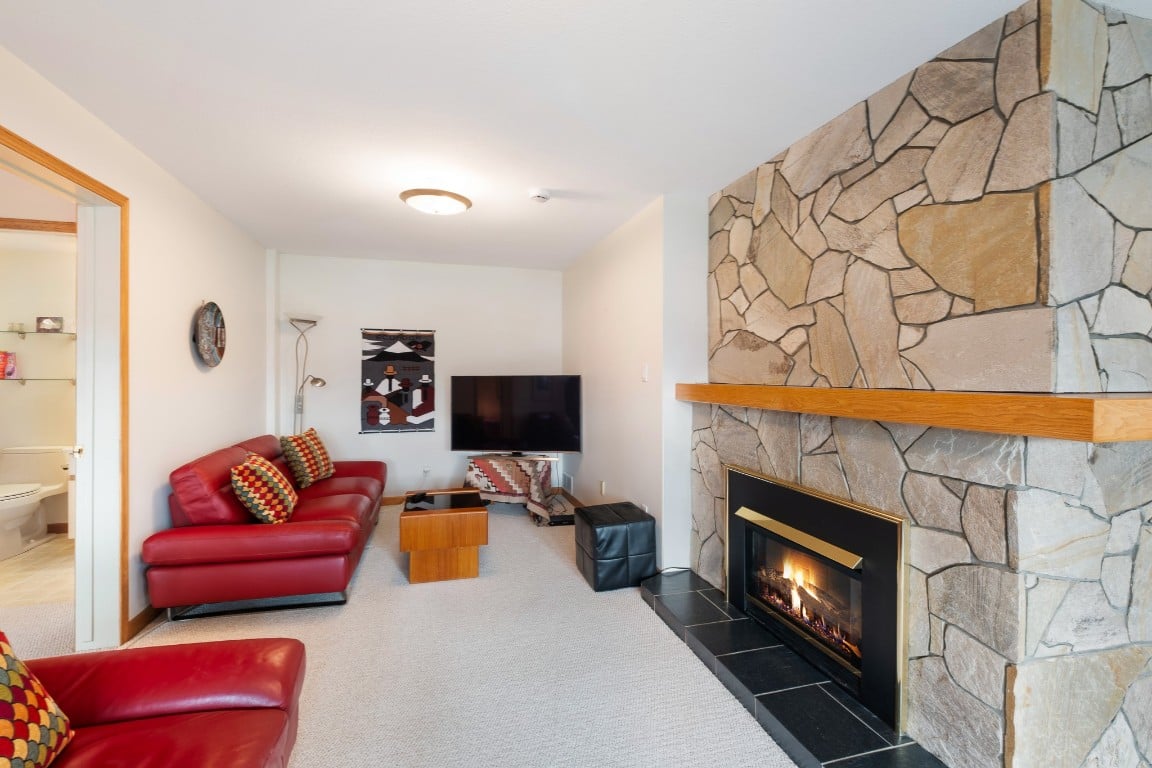 707 Brookfield Ct