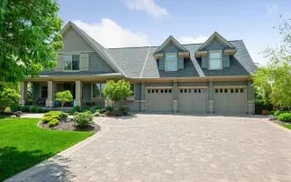 8182 Trillium Ln