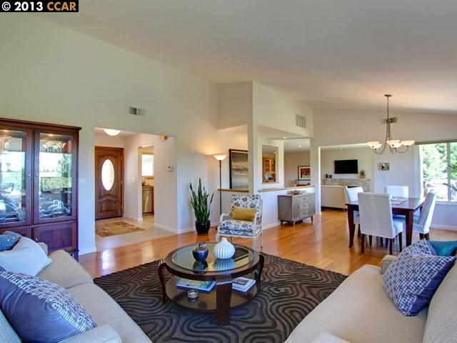 104 Saint Germain Ln