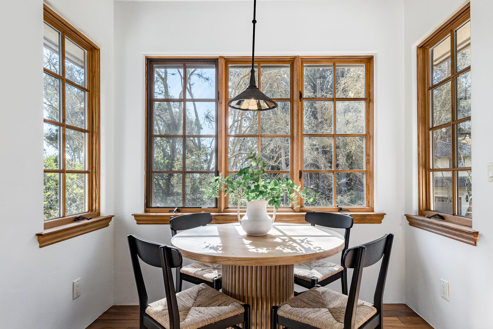 Timeless Coastal Estate 
