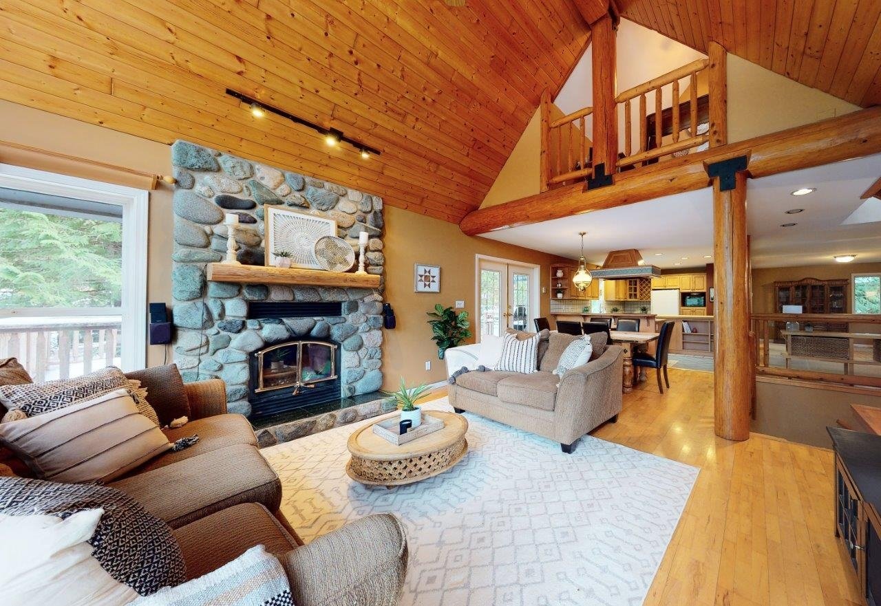 8365 Needles Drive, Whistler