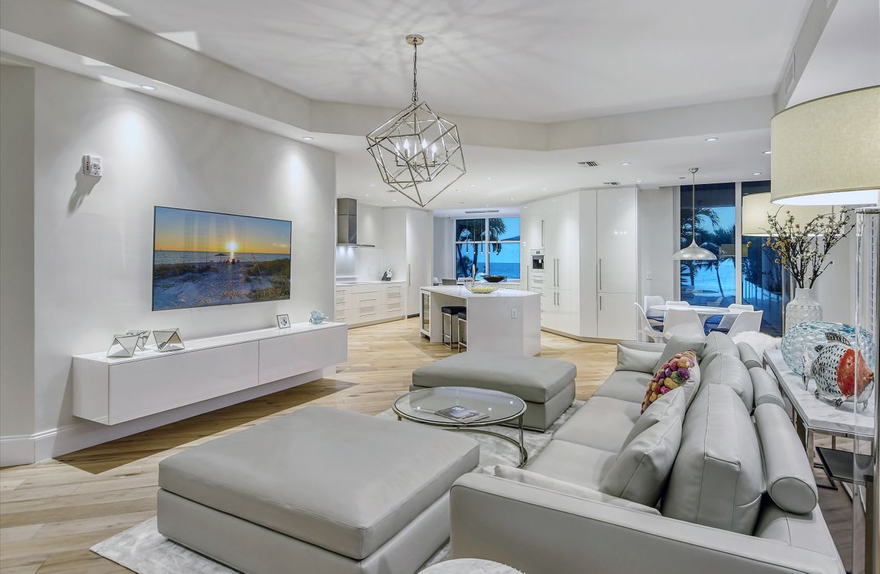 ARIA - Luxury Living on Longboat Key, Florida