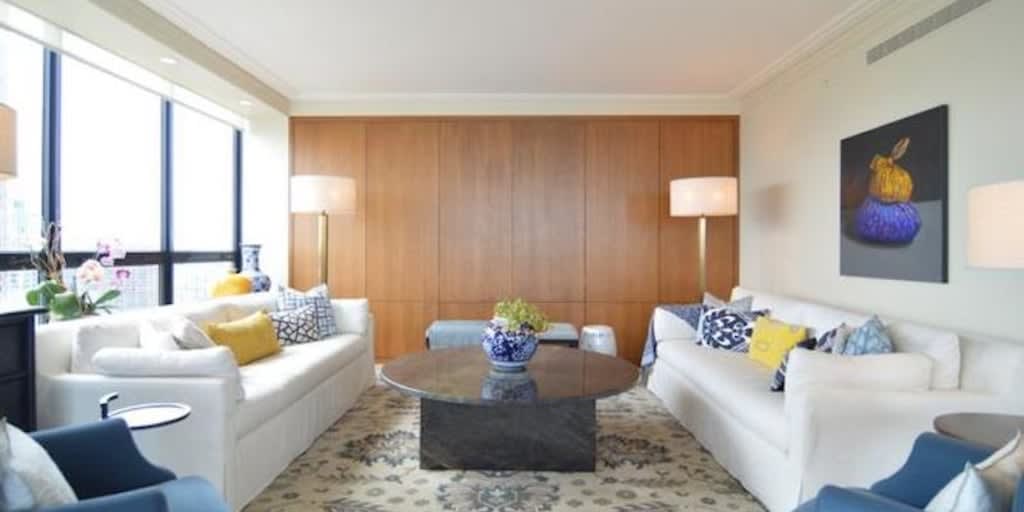 Former Obama Adviser Sells Water Tower Condo