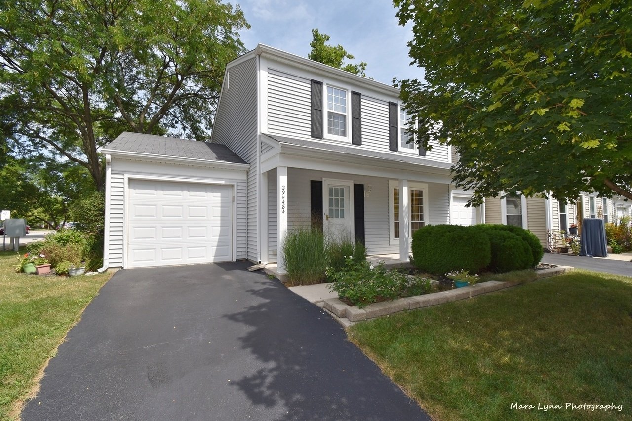 29W484 Birchwood Dr